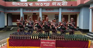 শেরপুর সীমান্তে বিজিবির অভিযানে ভারতীয় মদ জব্দ
